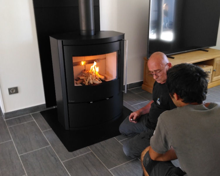 Quel budget prévoir pour un poêle à bois installé chez vous