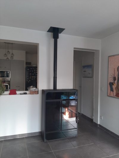 Installation d'un poêle à granulés BILD EDILKAMIN